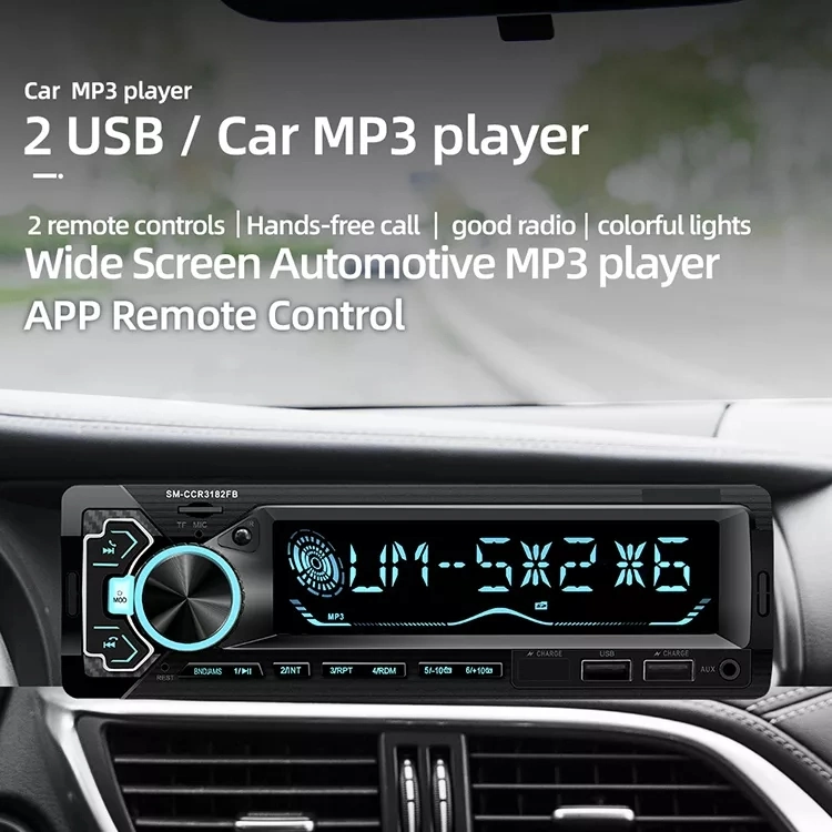 Un autoradio DIN avec lecteur audio MP3 et Bluetooth, deux ports USB.