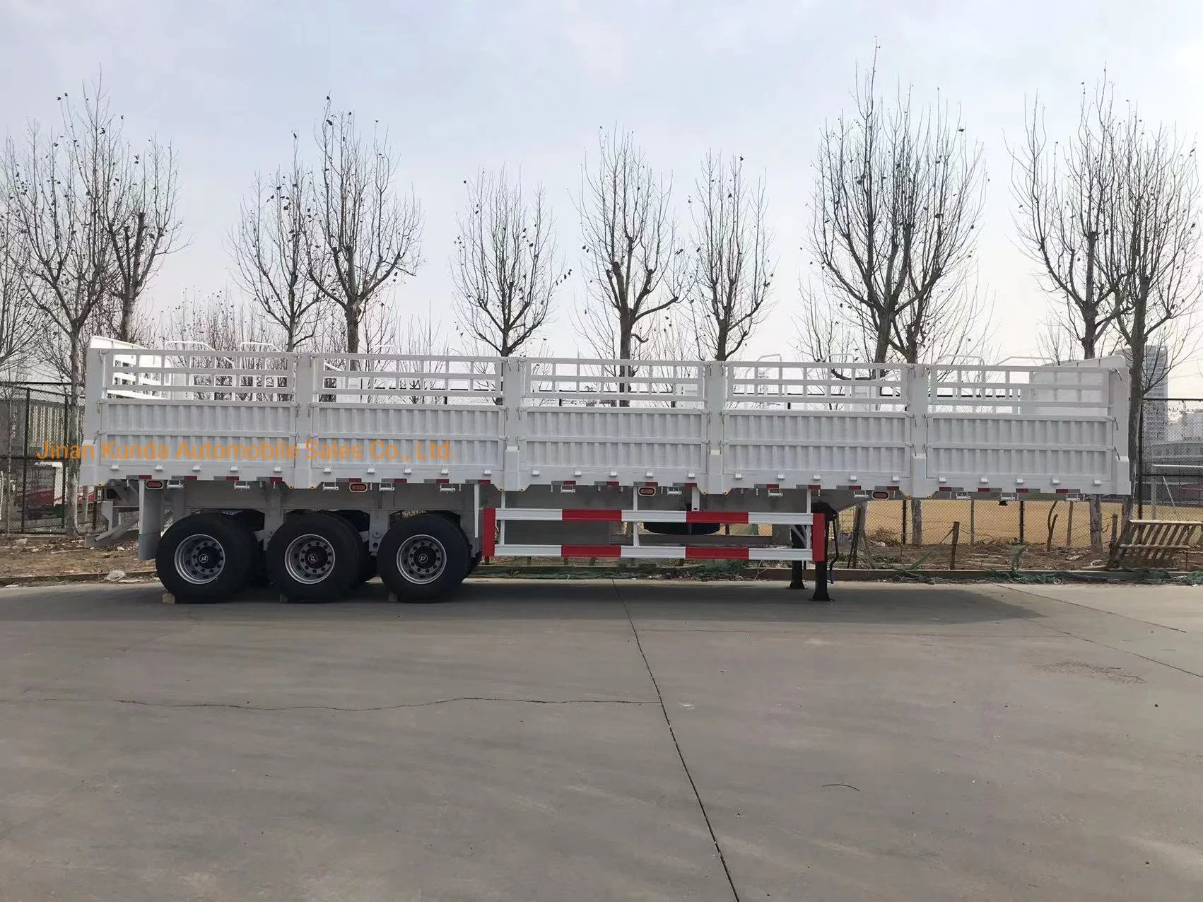 30 40 50 Tons 3 Axles Bulk Fence Stake Semi Trailer Cargo Transport Truck for Sale