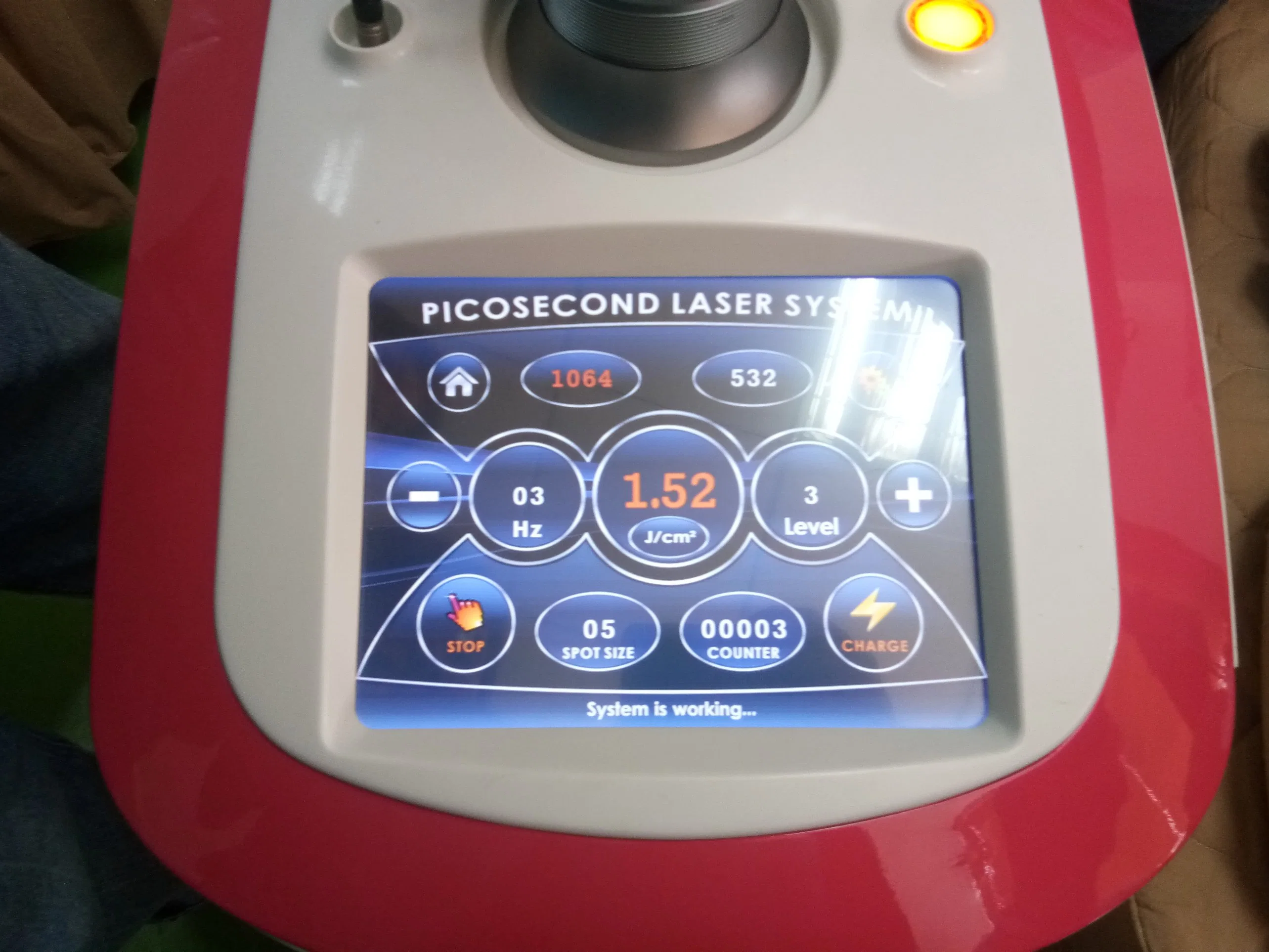 Pikosekunden Laser-Ausrichtung /ND YAG Q geschaltet Tattoo / Pigment / Melanom Entfernung Laser