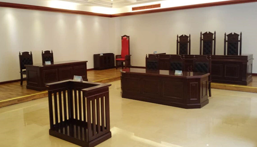 Top Quality Wholesale/Supplier Government Supply Wood Veneer Courtroom Furniture Judge Table and Chair