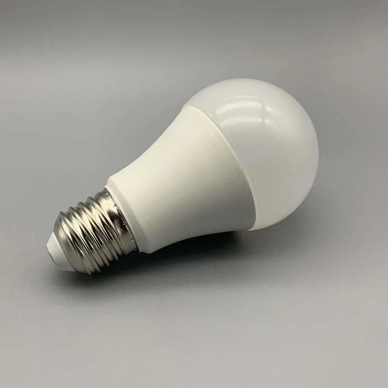 Meilleure ampoule LED Edison Light A60 A19 de qualité européenne 7W 9W 12W E27 B22 Lumière blanche et colorée.