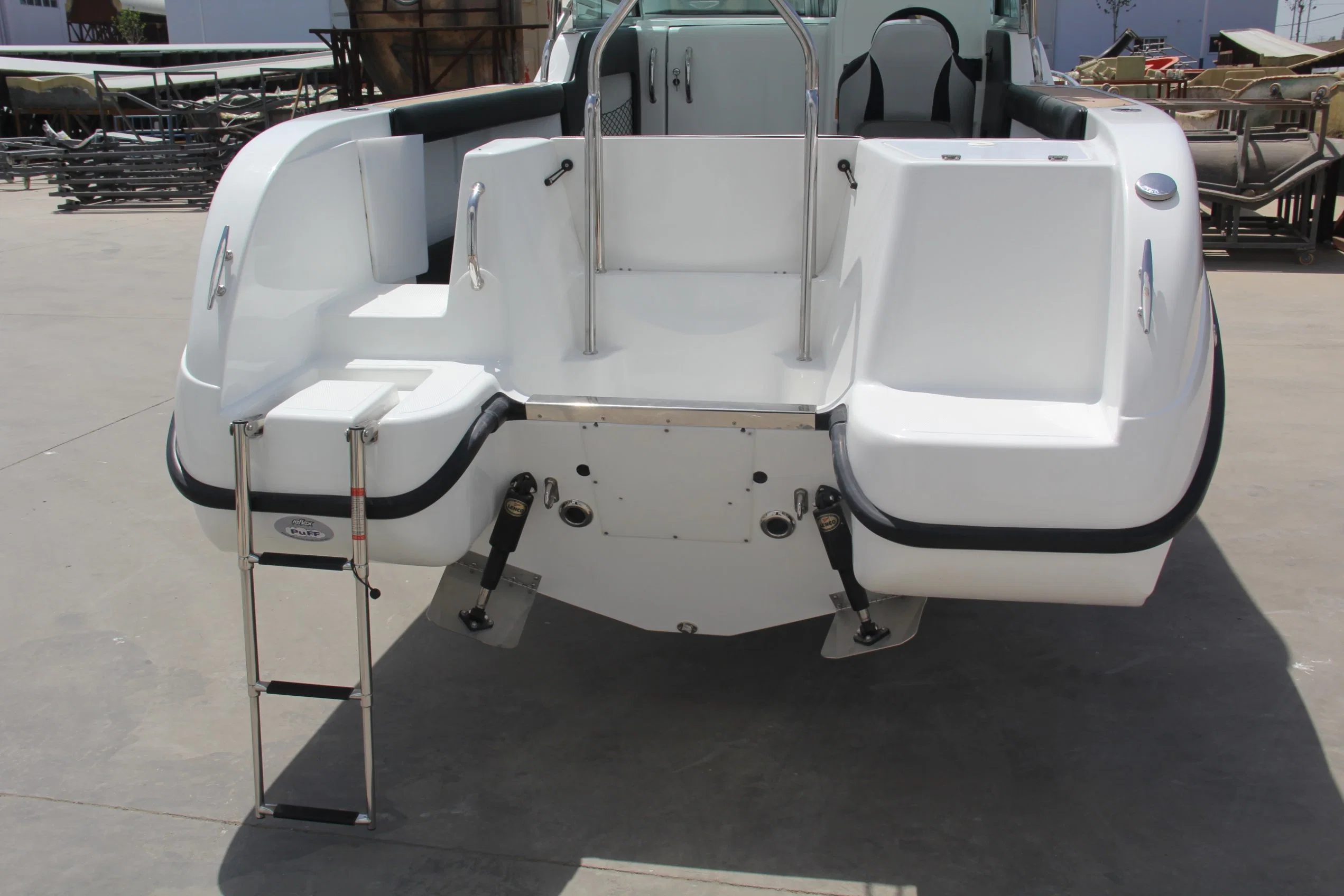 7.0m 23FT Outboard Motor Fishing Luxury Speed Sport Boat/Yacht with 7 Person for Sale