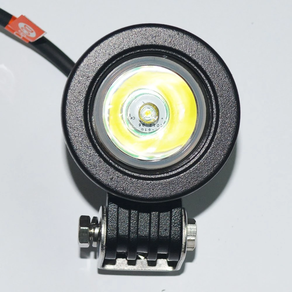 10W Round Automotive LED Working Light Car Motorcycle Bike Spot Flood Lamp Tractor Hot Sale LED Light White LED Driving Light