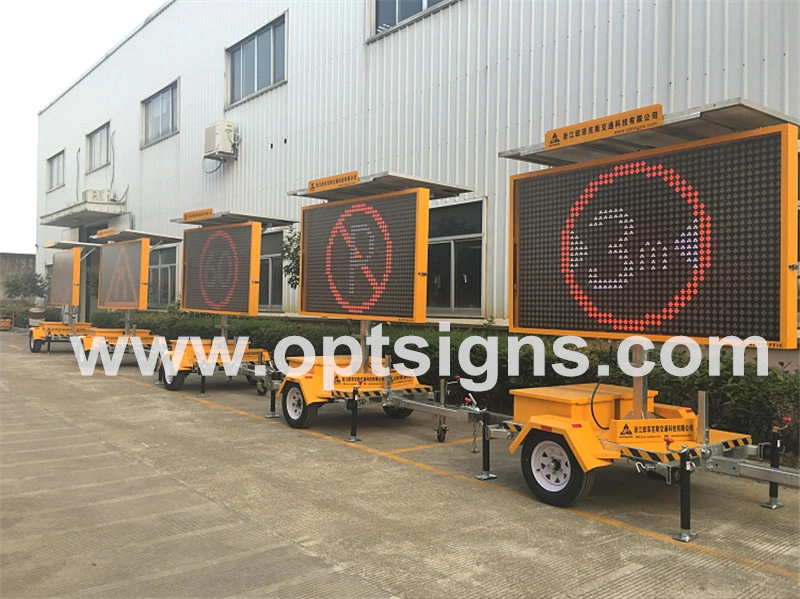 Hydraulic Lifting 360 Degree Rotatable Solar Powered Portable Electronic LED Message Sign Boards