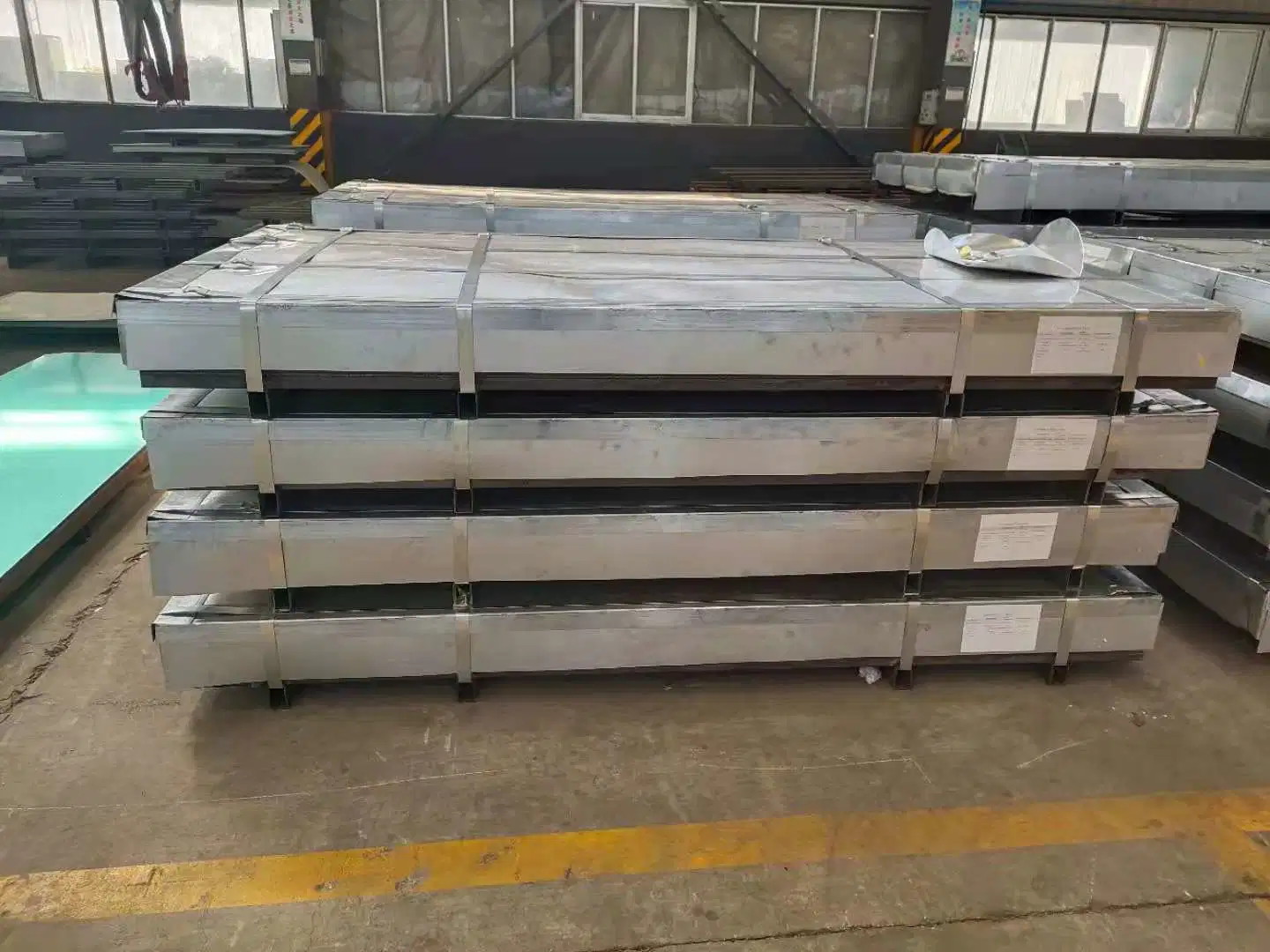 0.12*900*3000 0.15*800*3000 PPGI Corrugated Galvanized Steel Sheet Tile Dx51d SPCC Bwg30 PVDF Ral Red Blue Green Color Building Material Roofing Sheet