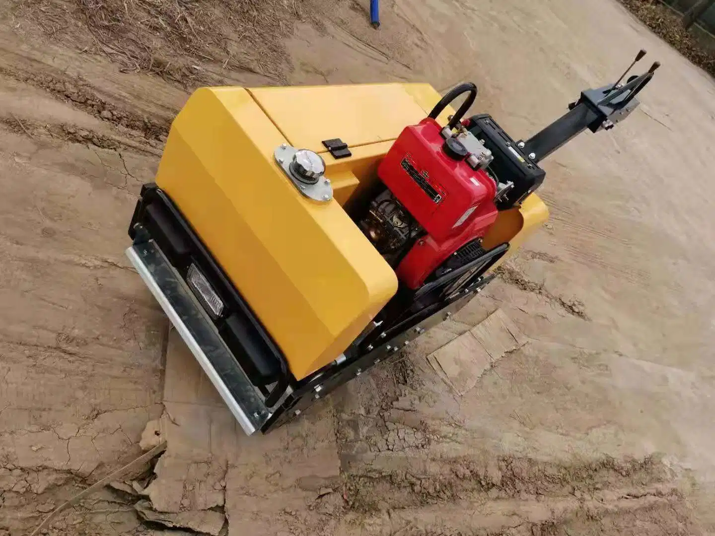 600kg Self-Propelled Double Wheel Hydraulic Diesel Power Road Roller