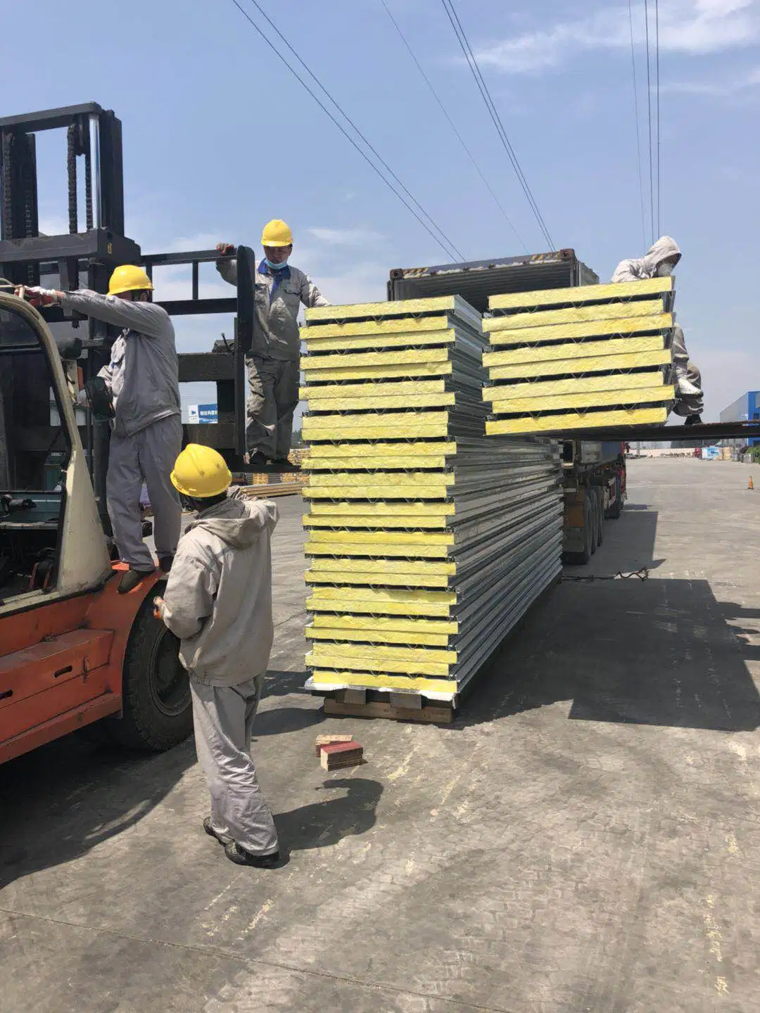 Building Materials Wall and Roof Fireproof/Soundproof Rockwool Insulated Sandwich Panel