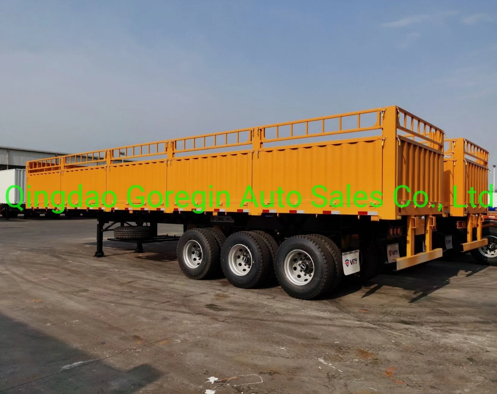 Supply Widely Use Utility Heavy Duty Side Wall New 3axles Cargo Flatbed Semi Trailer with Sidewall for Tractor Head