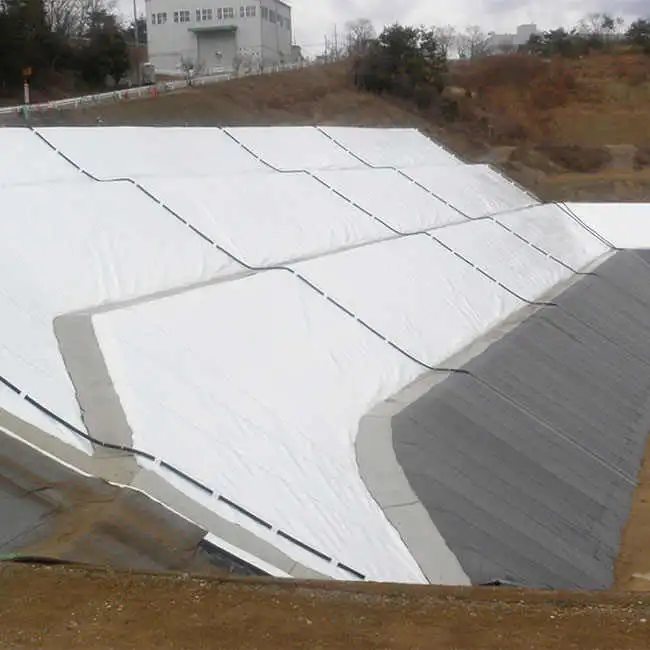 Geomembrane composite avec un tissu et un film pour poissons Aquaculture de l'étang