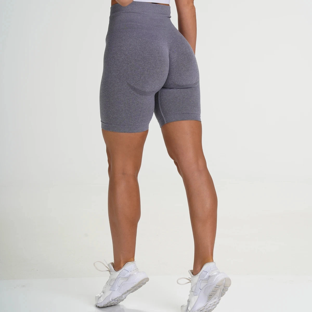 Short d'été taille haute pour Femme Yoga Short personnalisé avec logo sans coutures Levage de la butte de scrunch