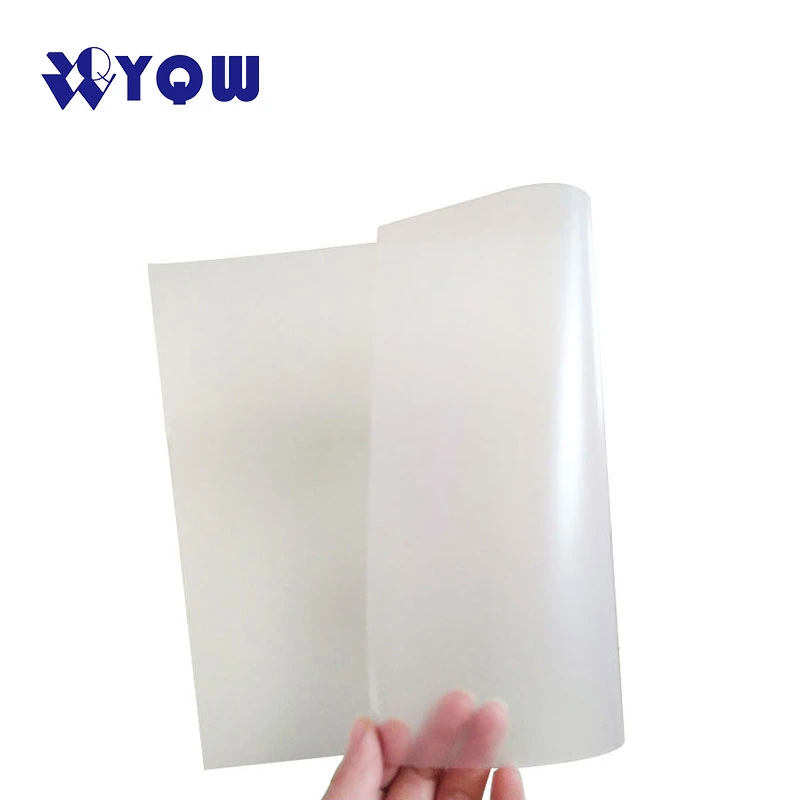 Film transparent recouvert de PVC avec colle 0,08 mm 0,04 mm/feuille de superposition Pour les feuilles de cartes en plastique/transparents