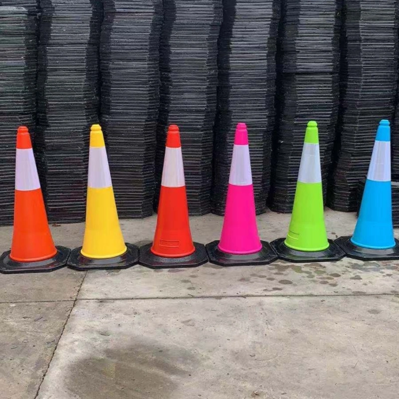 High quality/High cost performance Fluorescent PE Plastic Road Marking Road Cone for Sale