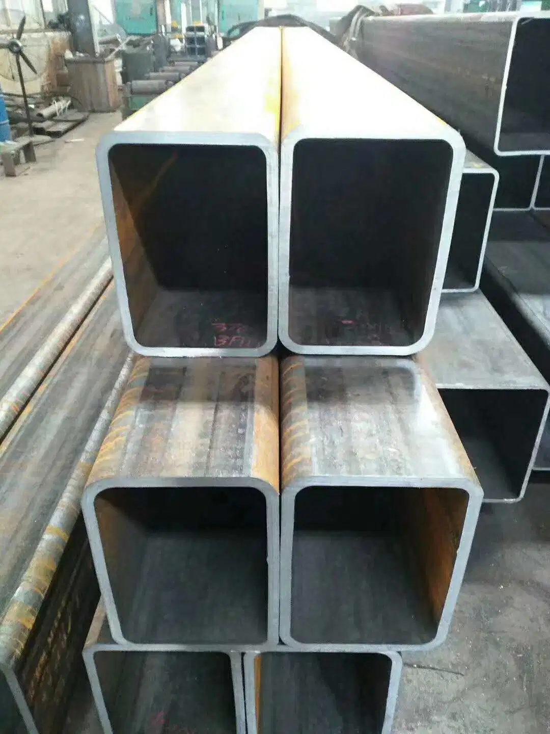 ASTM A500 Ss400 Galvanized Square/Rectangular Steel Tube