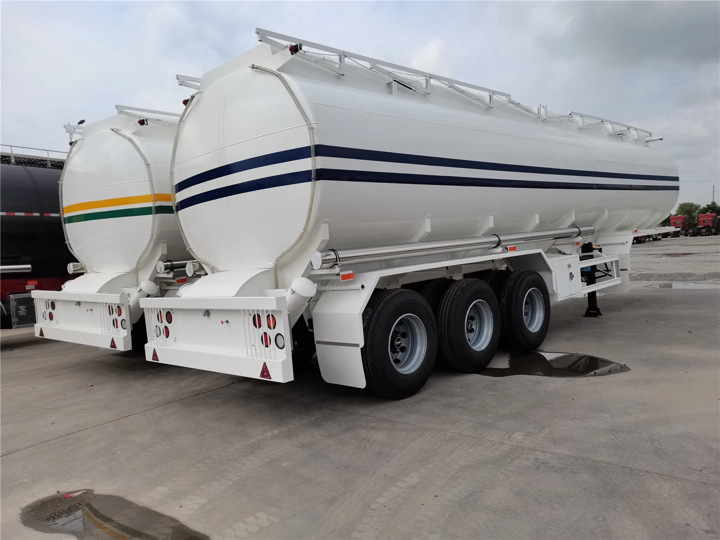 38000L - 48000L Diesel/ Fuel /Oil Tanker Tank Trailer /Fuel Tanker Truck Semi Trailer