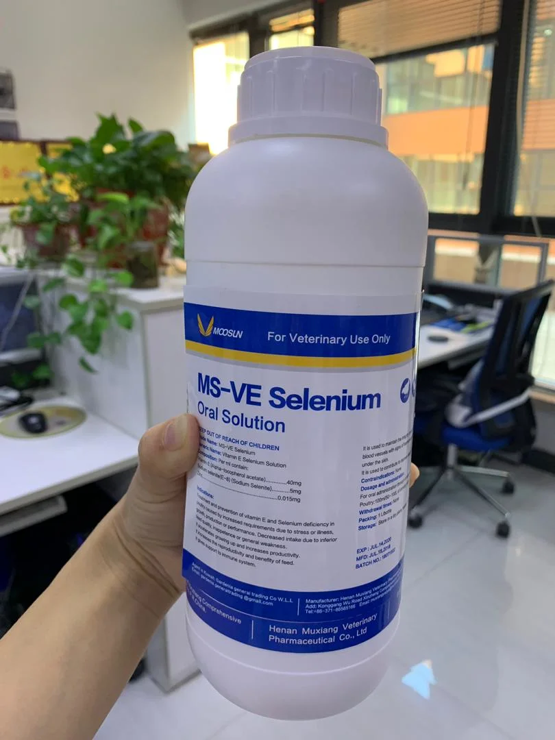 Química farmacéutica Vitamnin E &amp; Selenium solución oral para ganado