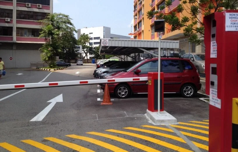 Long Range RFID Antenna for Hands-Free Parking and Access