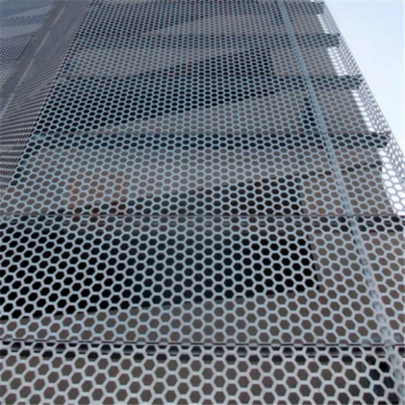 Modern Design Perforated Metal Solid Panel Aluminum Veneer Curtain Wall