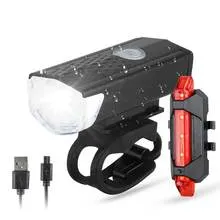 Luz de bicicleta recarregável por USB, luz de aviso LED, luz traseira para ciclismo noturno em montanhas.