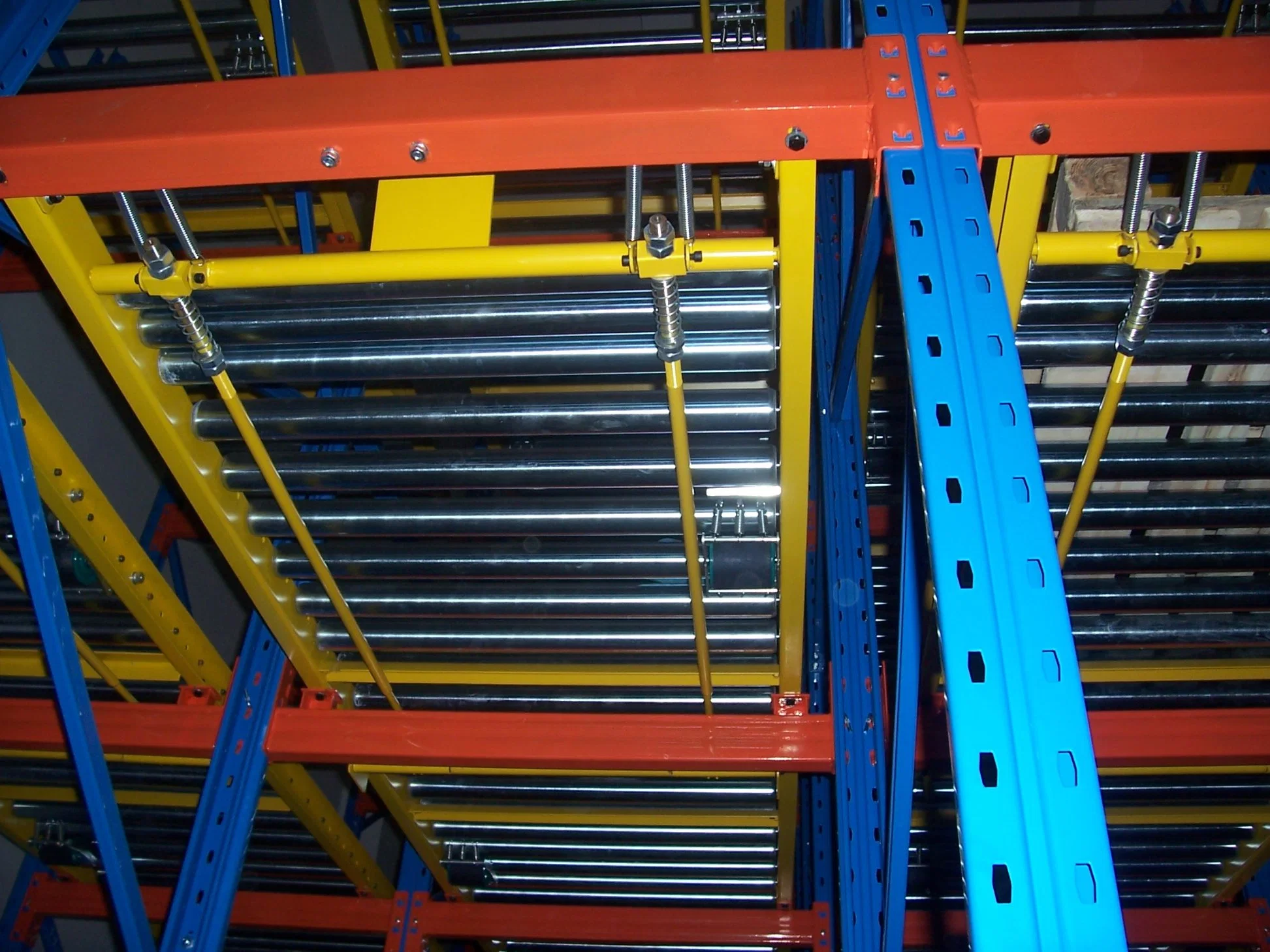 Gravity Rack Steel Roller Type Track First in First out Heavy Gravity Racky System