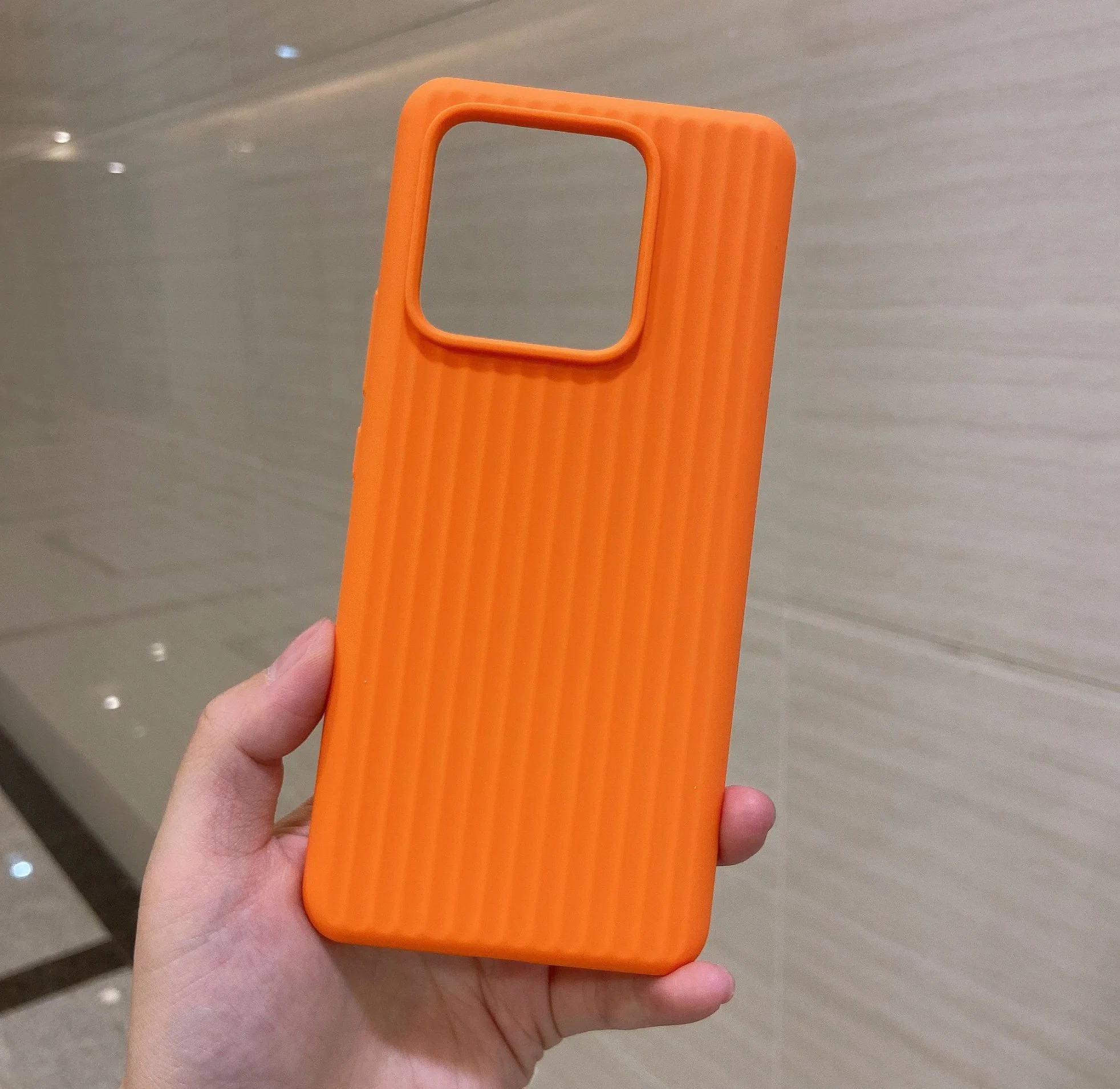 Capa de telefone antiderrapante de silicone corrugado para iPhone 15 PRO Max.