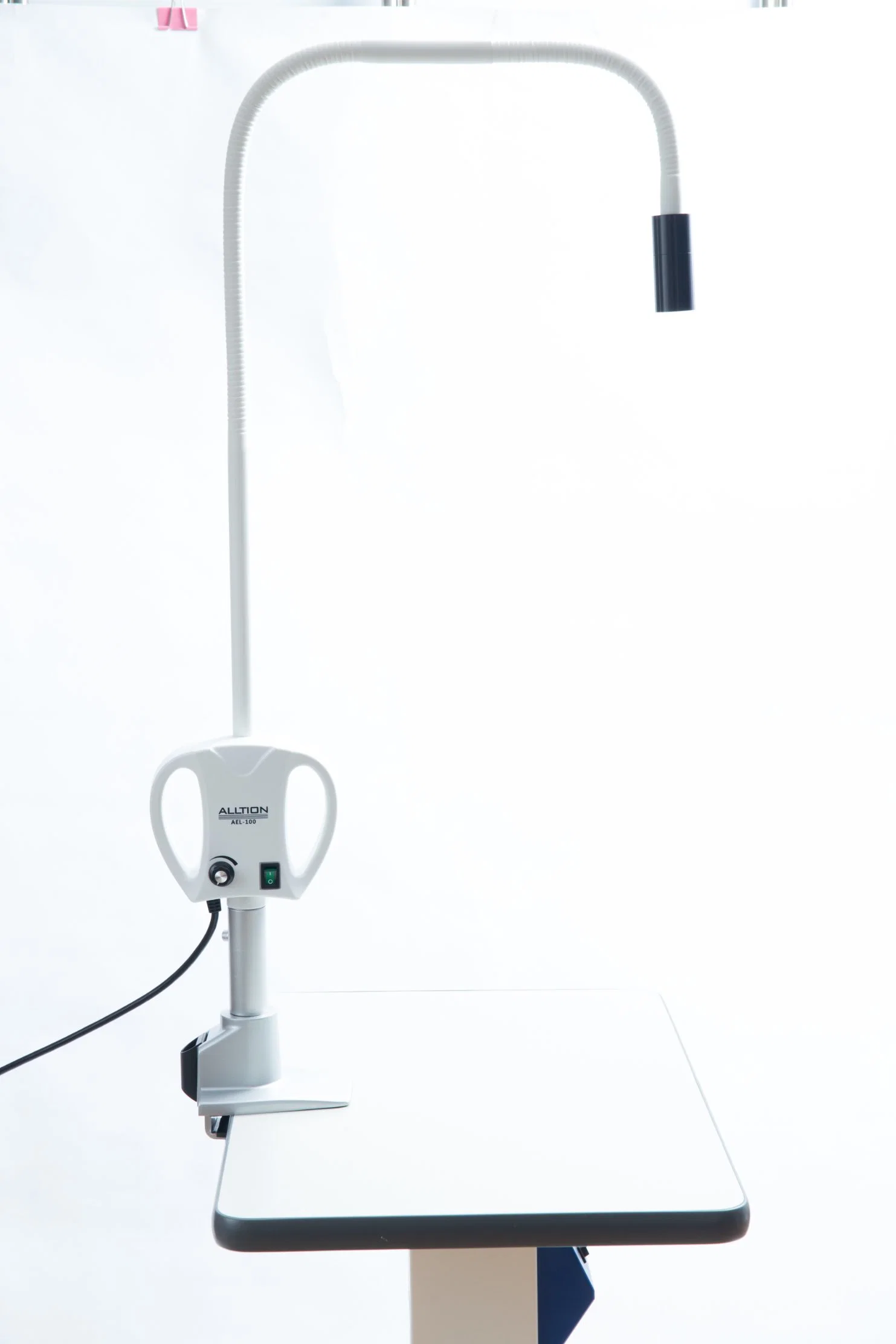 Ael-100 Medical Exam Lamp with LED Illumination System for Surgery Surgical Operation Operating