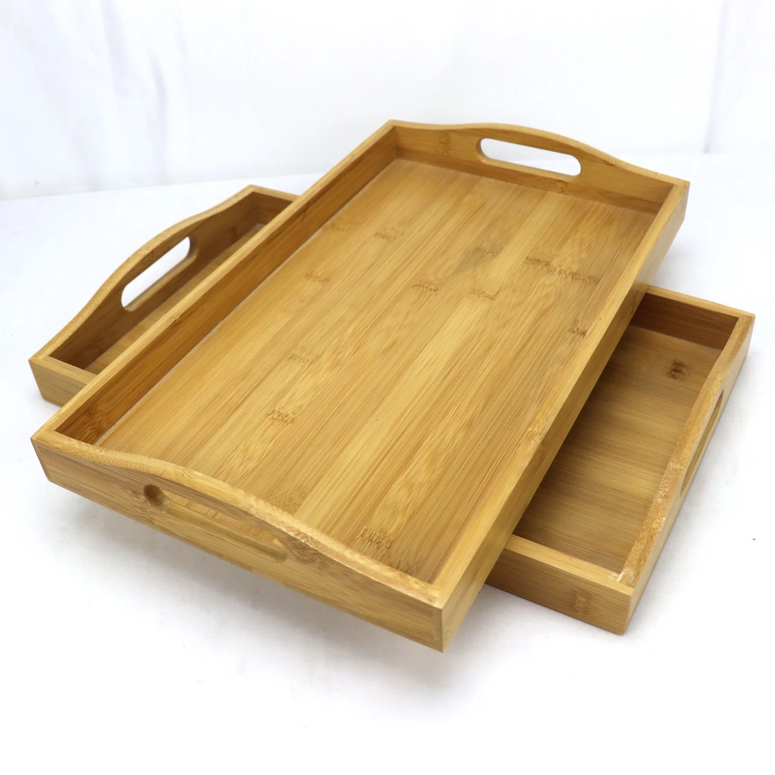 Plateau de service en bois de luxe personnalisé pour cuisine de grossiste avec poignée et logo.