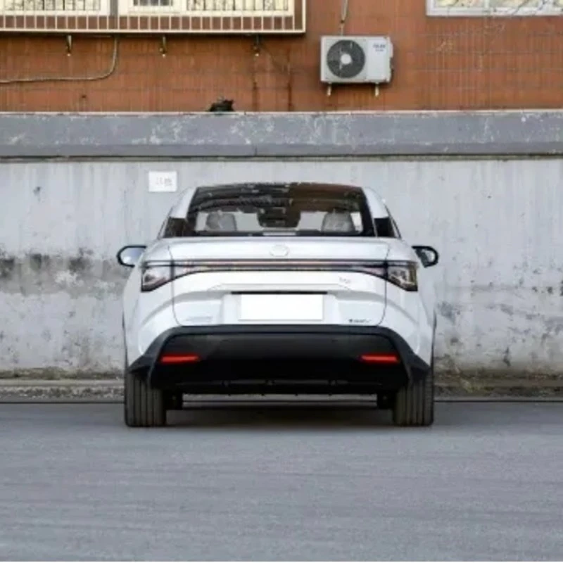 Image de marque chinoise Toyo-Ta Bz3 18 pouces EV de pneus voiture avec 6 Sécurité Airbigs berline électrique d'endurance à long terme pour les adultes et de la famille