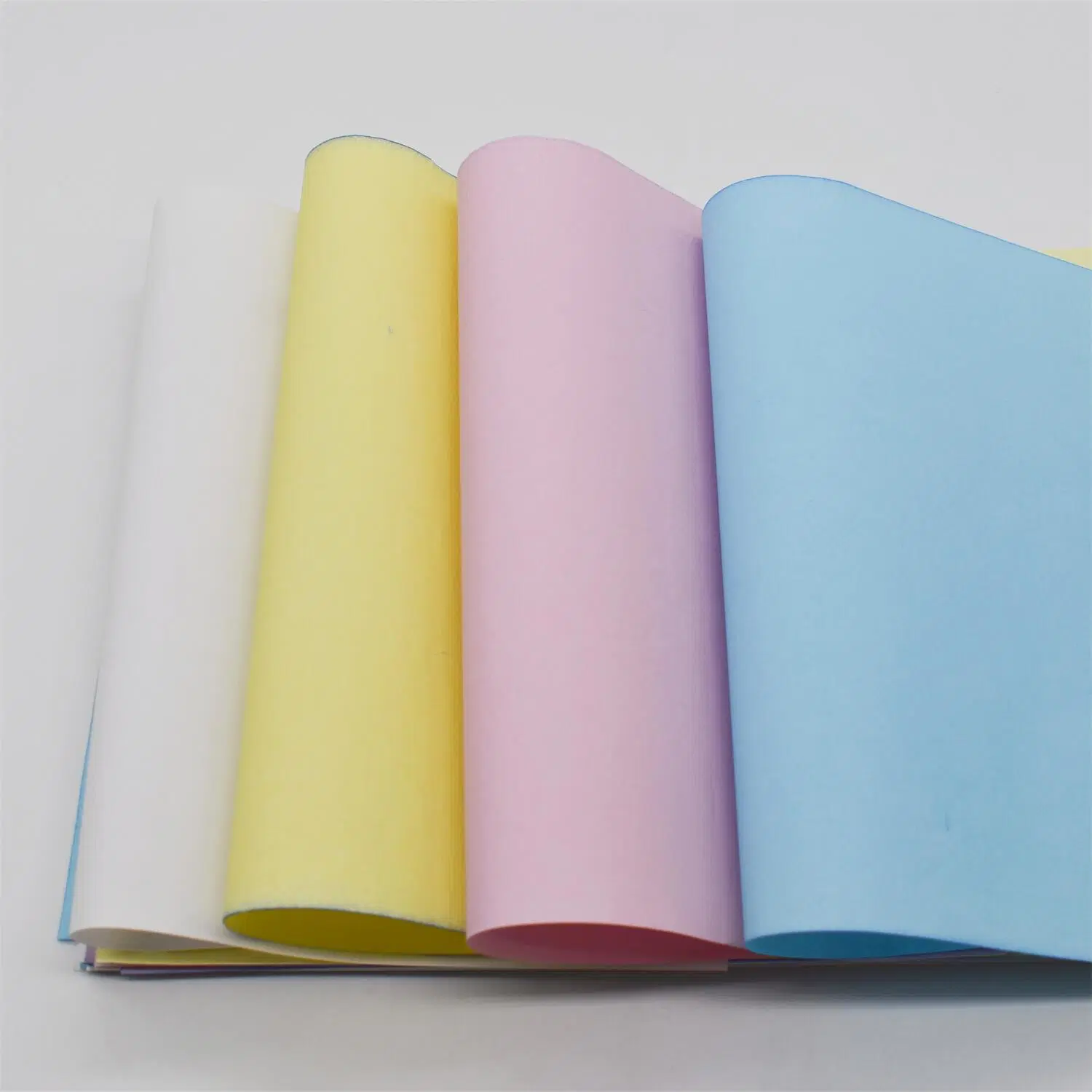 3 Ply Continuous Carbonless Computer Paper NCR Printing Paper Sheets