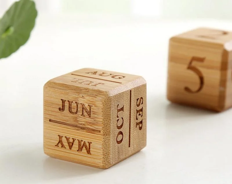 Handcraft Room Decoration Wooden Perpetual Desk Calendar