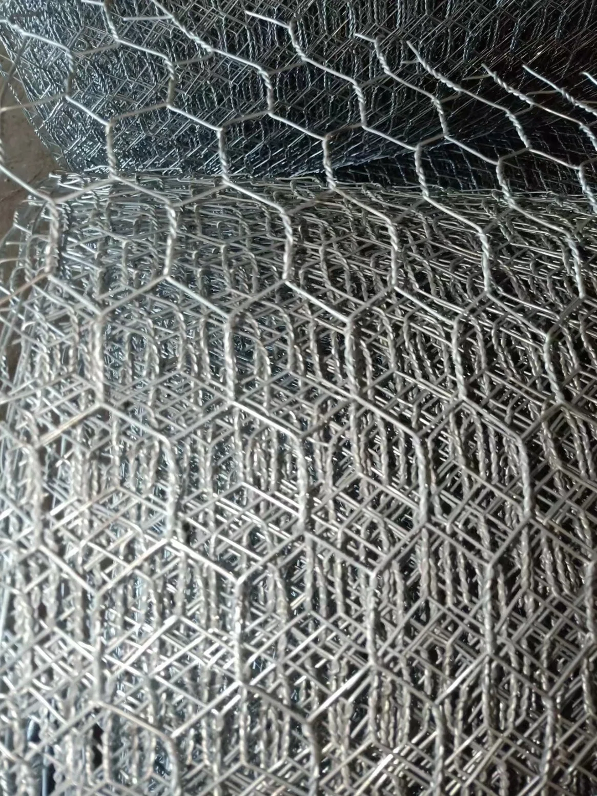 Malla de alambre hexagonal galvanizado recubierta de PVC malla de pollero cercada