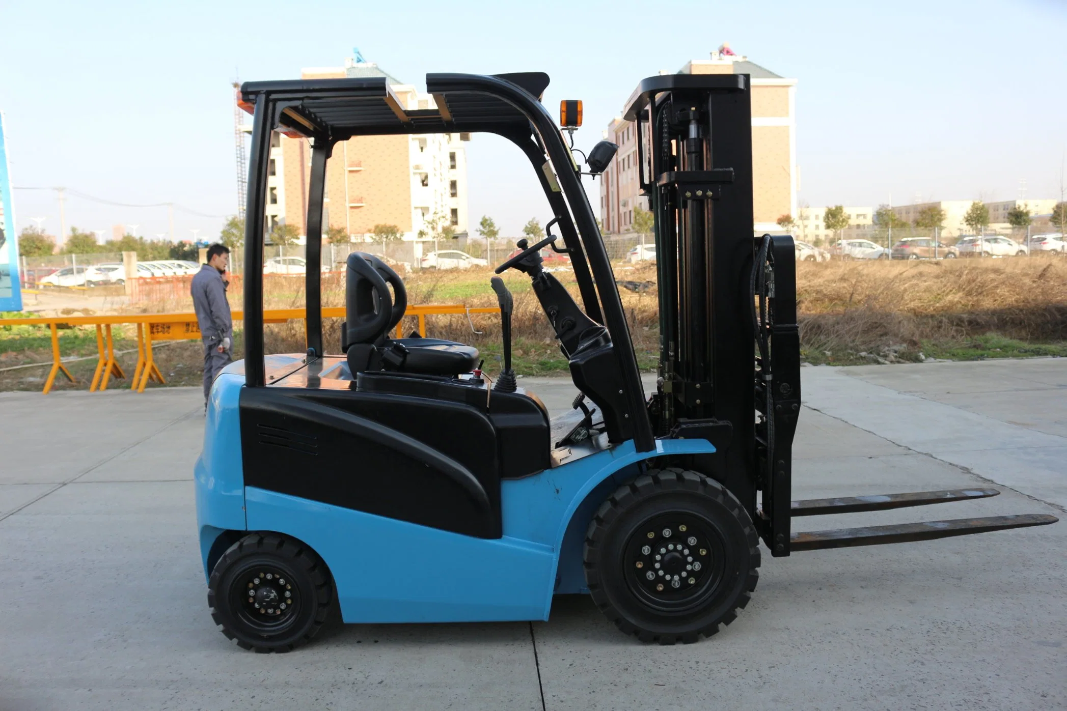 Cpd25 Green Colour 2.5 Ton Battery 48V Electric Forklift