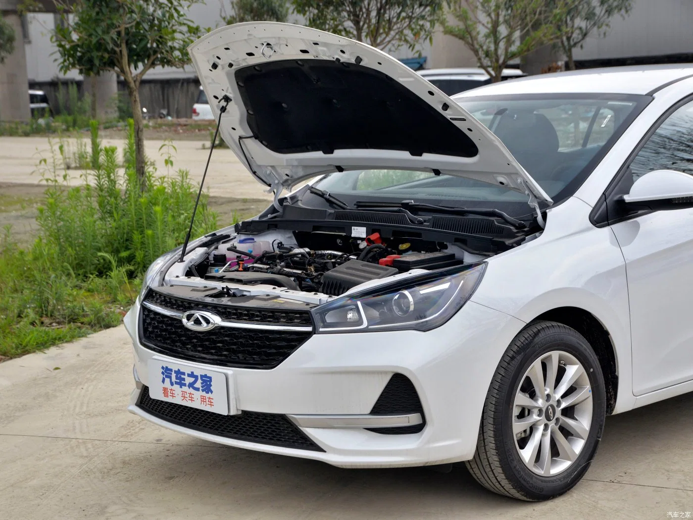 Cheap Chery Arrizo 5 CNG 1.6L - New Gasoline Car on Sale