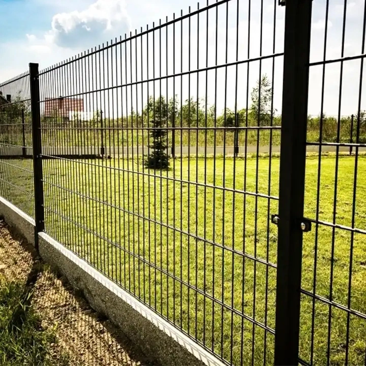 Zoo Fence Black PVC revestido a pó dupla segurança de arame Fio horizontal duplo Fence 868 Fence 656 Painel de vedação em malha Cerca de graden