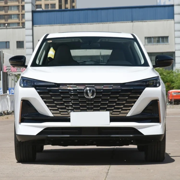 Nouveau Changan CS55 plus Direct Supply mode de paiement automatique de Changan Voiture turbo à tissu léger électrique 2023 11 de la caméra LED SUV