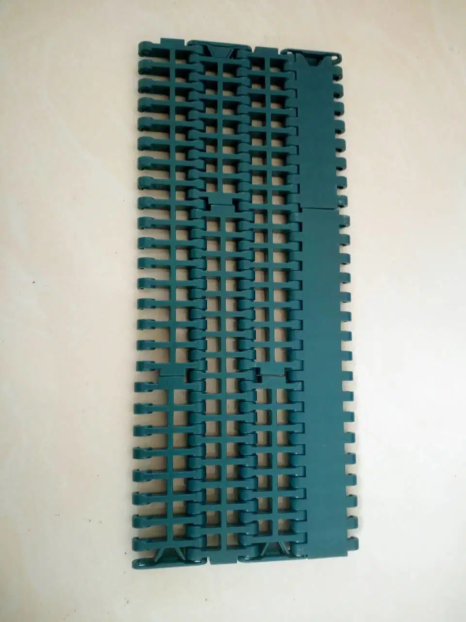 Free Asseamble Plastic Modular Conveyor Gear Chain Belt for Milk Bottle Packing Machine