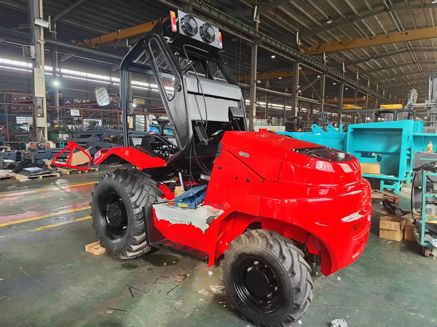 Off Road Forkfocus Montacargas 2WD 3,5t Geländewagen Gabelstapler mit Triplex Mast Industriegelände