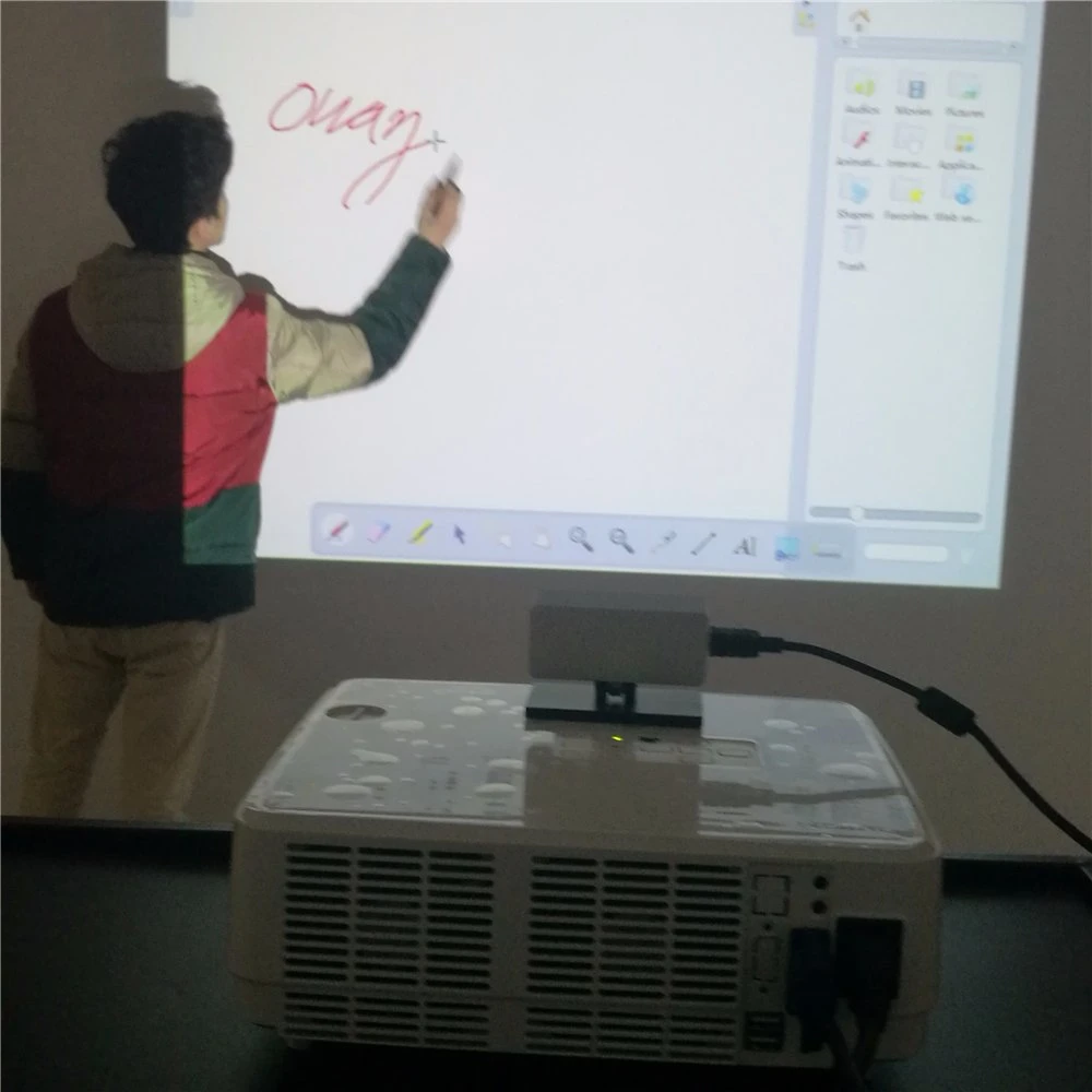 Multi-Touching Interactive Whiteboard for E-Learning (IWB2800)