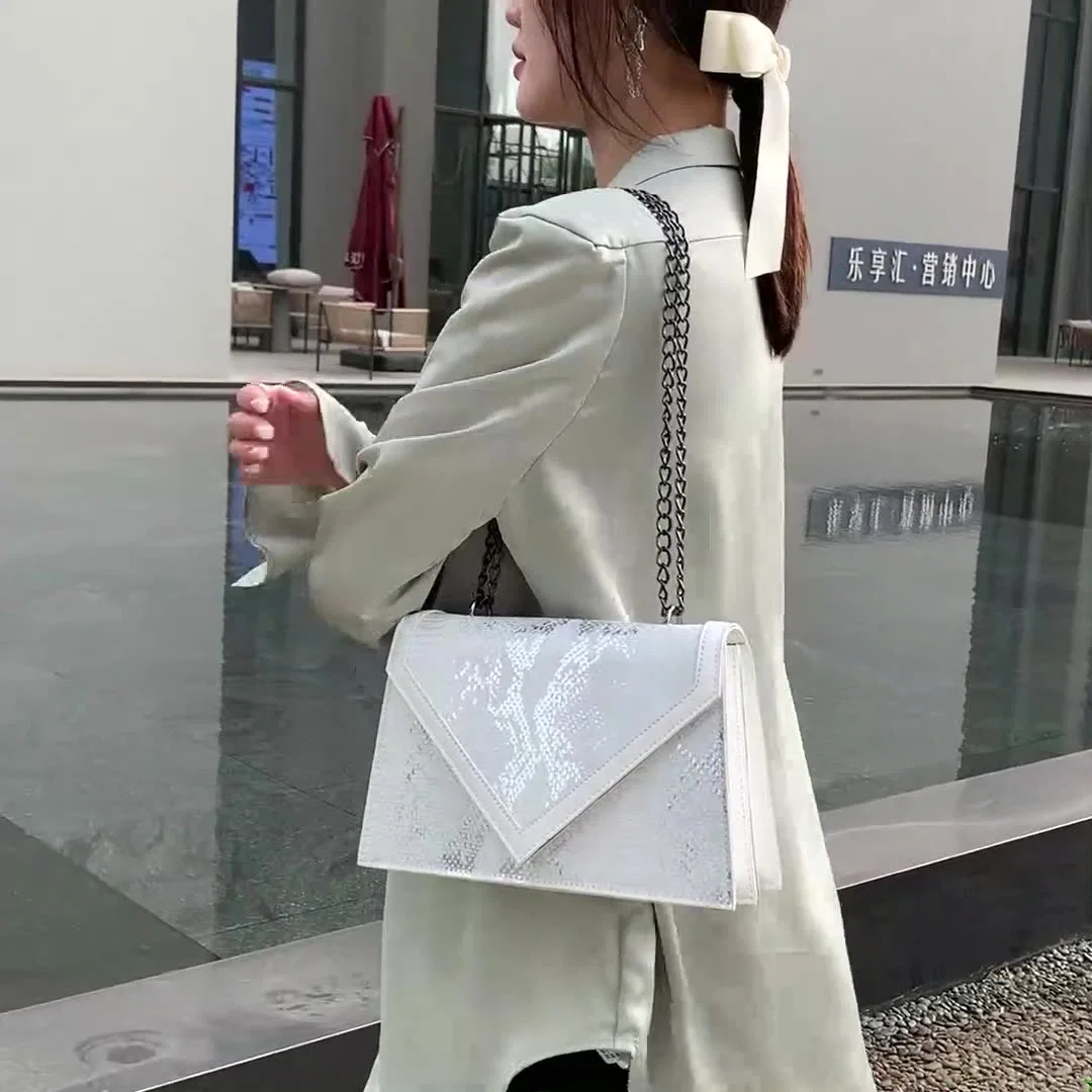 China Handtasche Schlangenmuster Tasche Geldbörse Mode Glänzende Schlange Drucken Kleine Quadratische Luxus Designer-Tasche