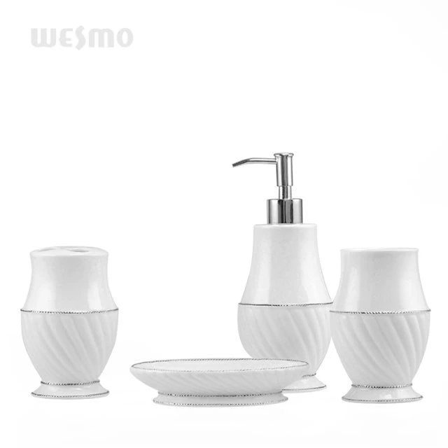 Top Grade Porcelain Bathroom Accessory