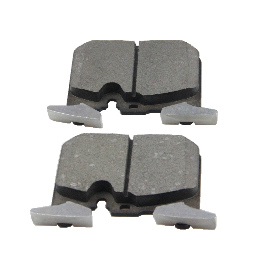 Factory Supplies D1609 Good Qualtity Semi-Metallic Auto Brake Pad for BMW 2 Convertible