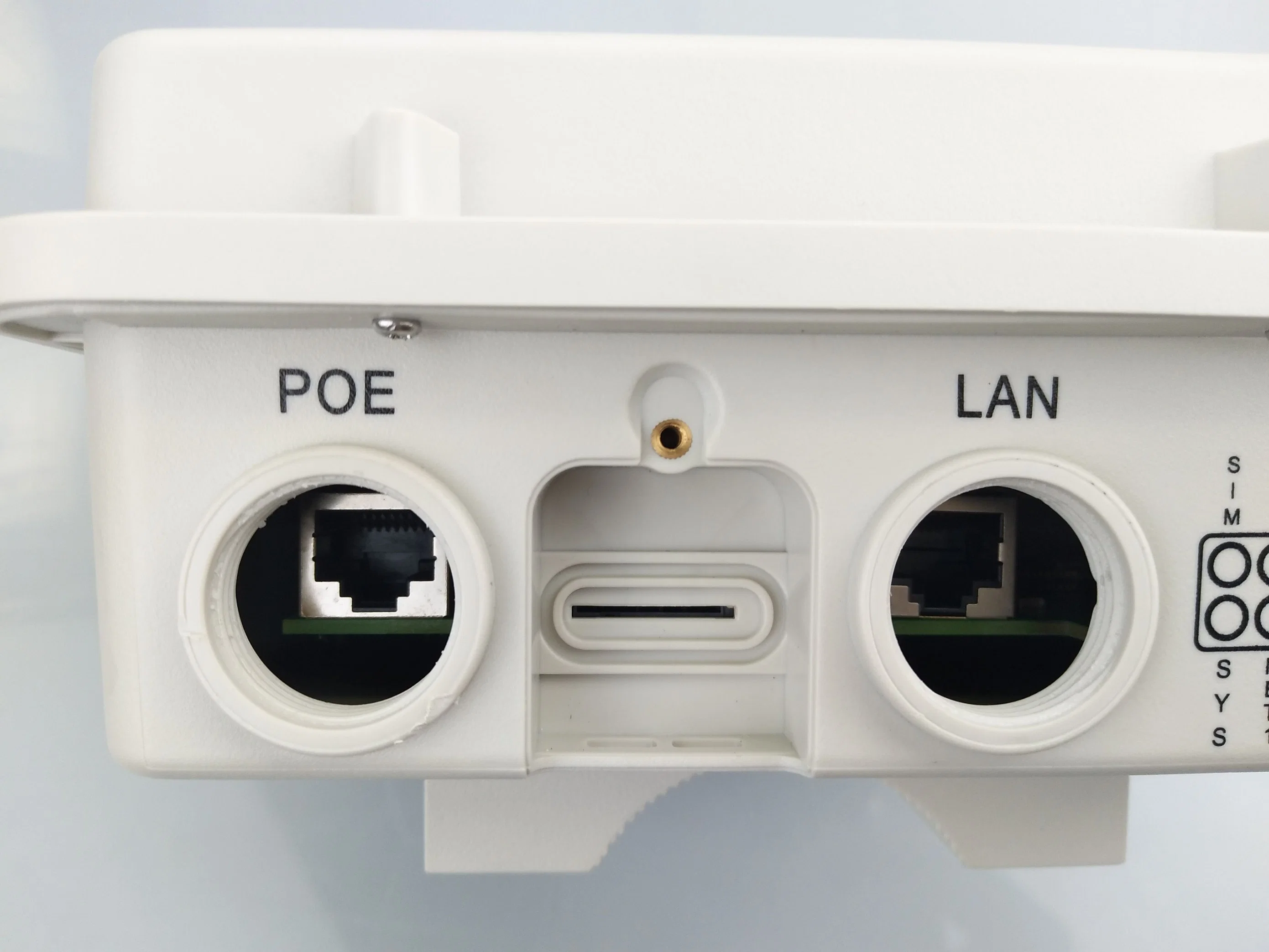 New Outdoor CPE Supports Lte FDD B2, B4, B5, B17