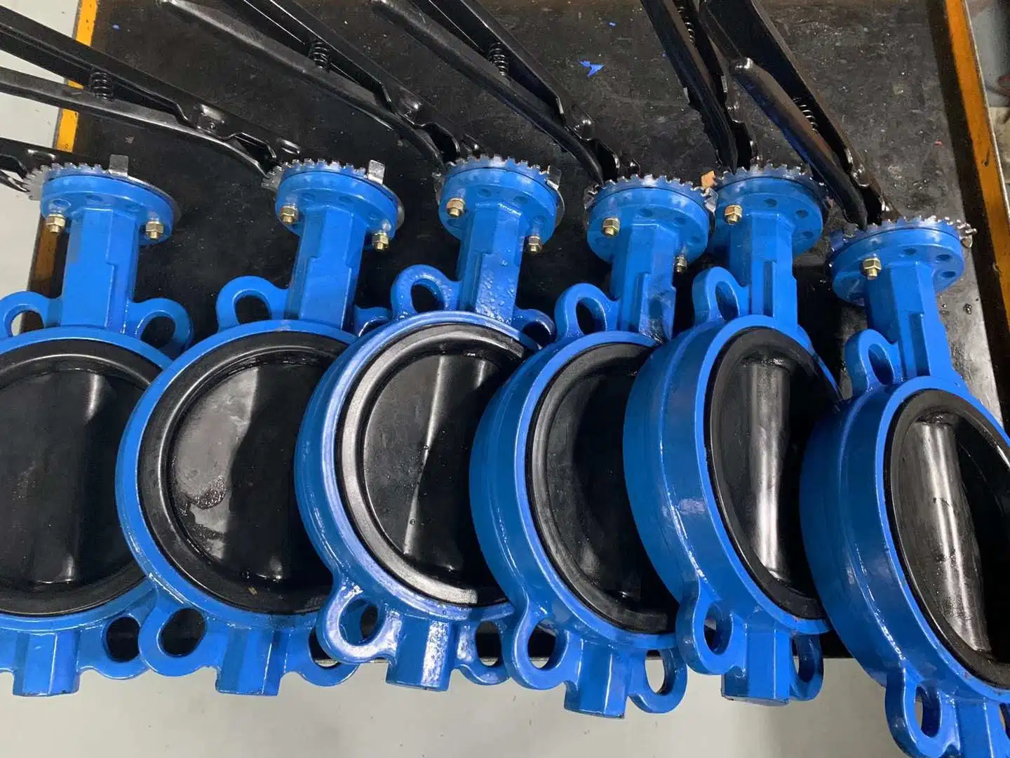 Zhv Pn16/10 Ductile Iron EPDM Seated Lever Handle Wafer Butterfly Valve