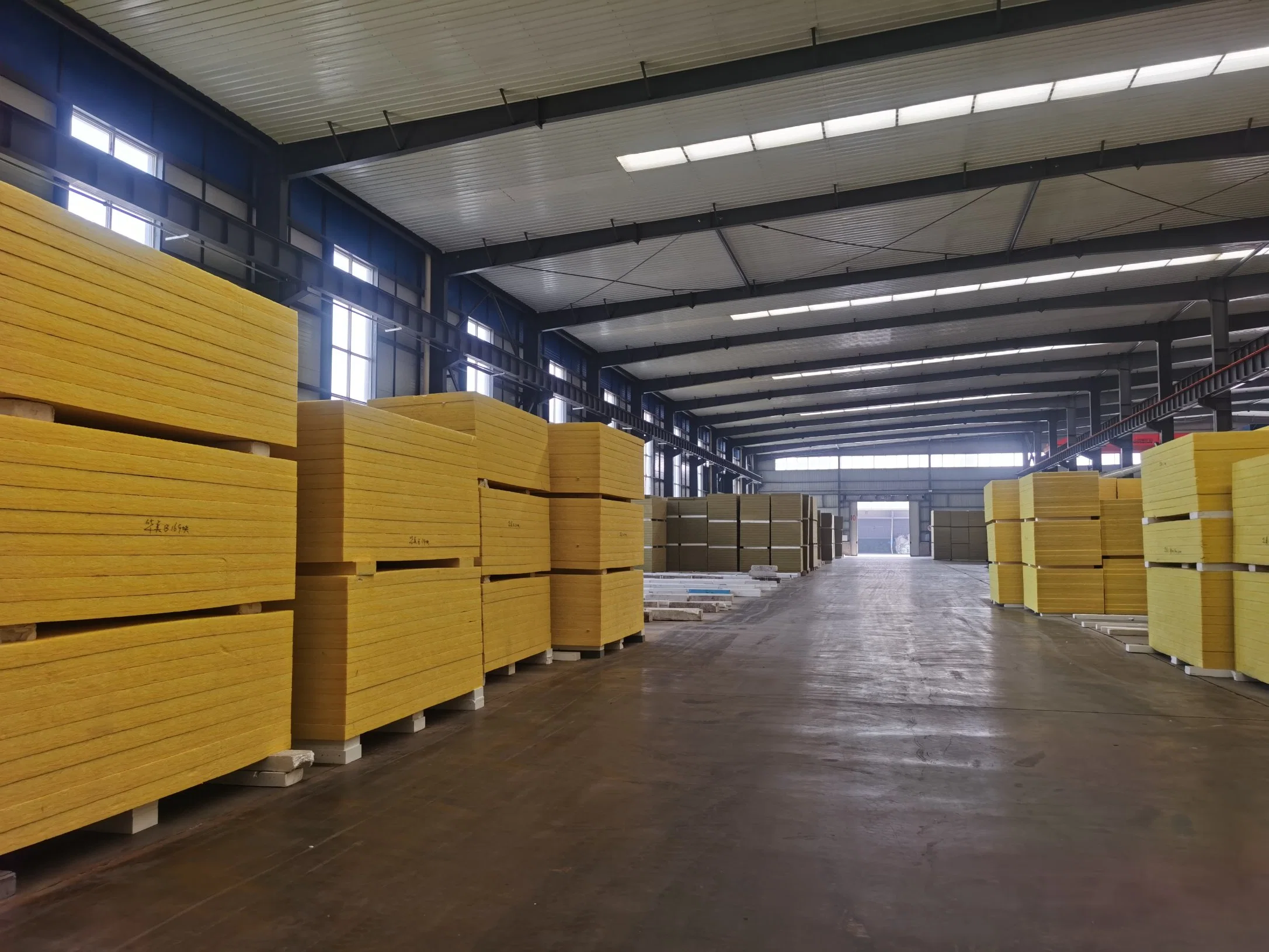 High-Quality Glass Wool Board Steel Structure Building Wall Roof Insulation Sandwich