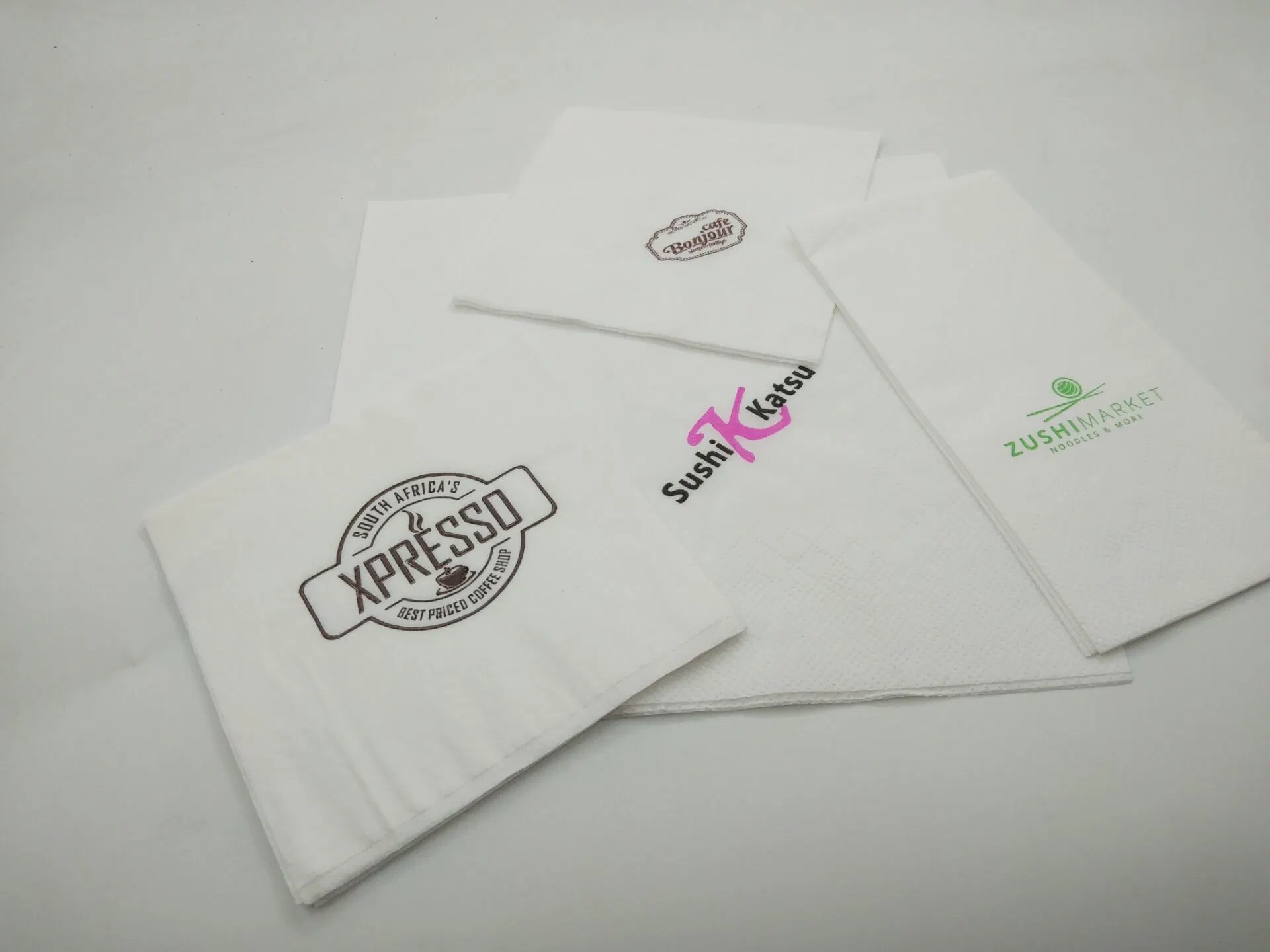 Custom 2ply 3ply Tissue Serviettes Thick Dinner Paper Napkin with Logo