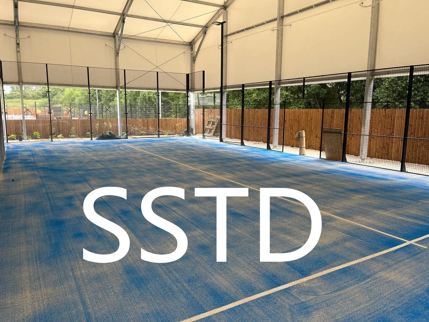 Sstd Paddle Court Supplier Panoramic Paddle Tennis with Cover Padbol Court Roof Tennis Court Cover