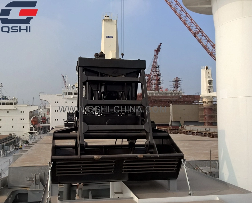 12cbm Remote Control Hydraulic Used on Ship's Crane for Bulk Cargo