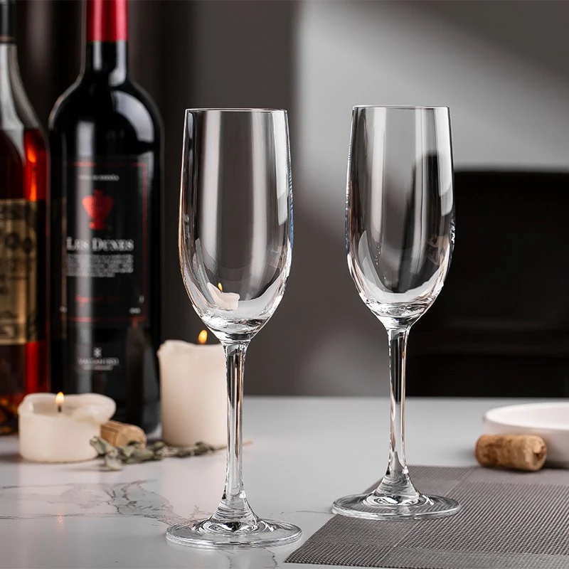 Qualität Waren 250ml 8,45oz Runde Form Fancy Crystal infundiert Wein Glas als Geschenk