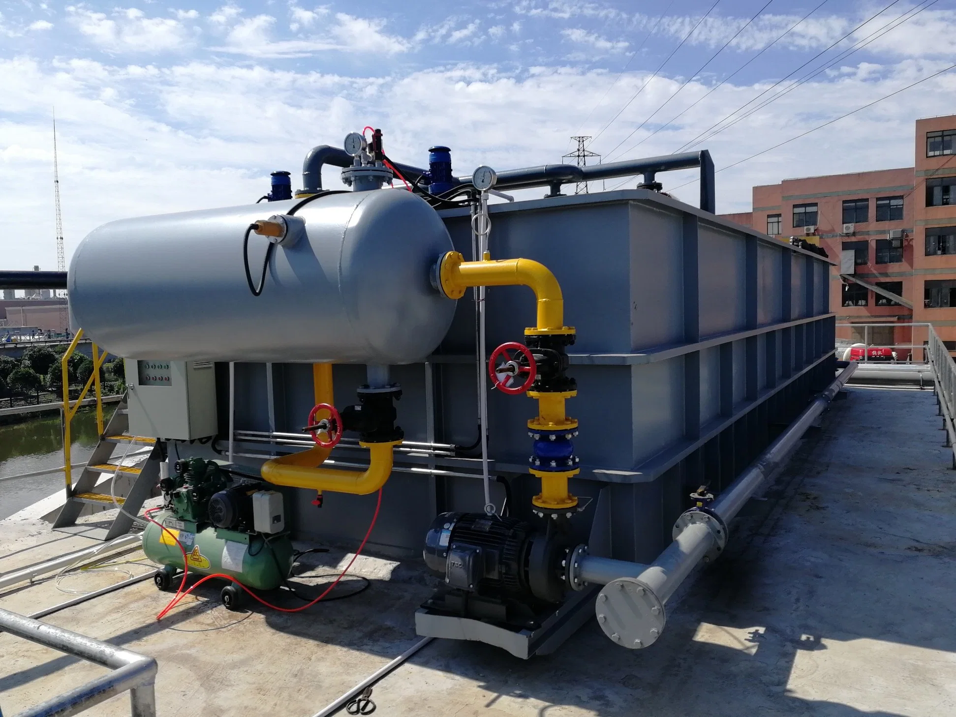 Medical Wastewater Treatment Plant Horizontal Daf Rectangle Dissolved Air Flotation Equipment