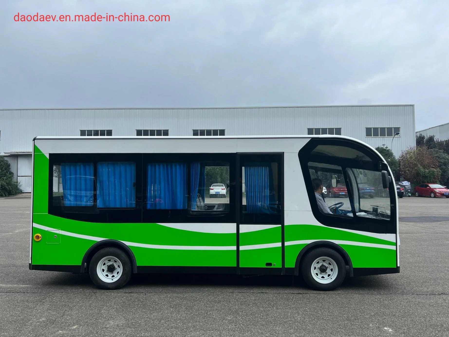 China Factory 450km Long Mileage 153.6V620ah 95,2kwh LFP batería de litio 15kW Motor Super Charge 17 asientos de visita turística en autobús eléctrico Mini bus F17L