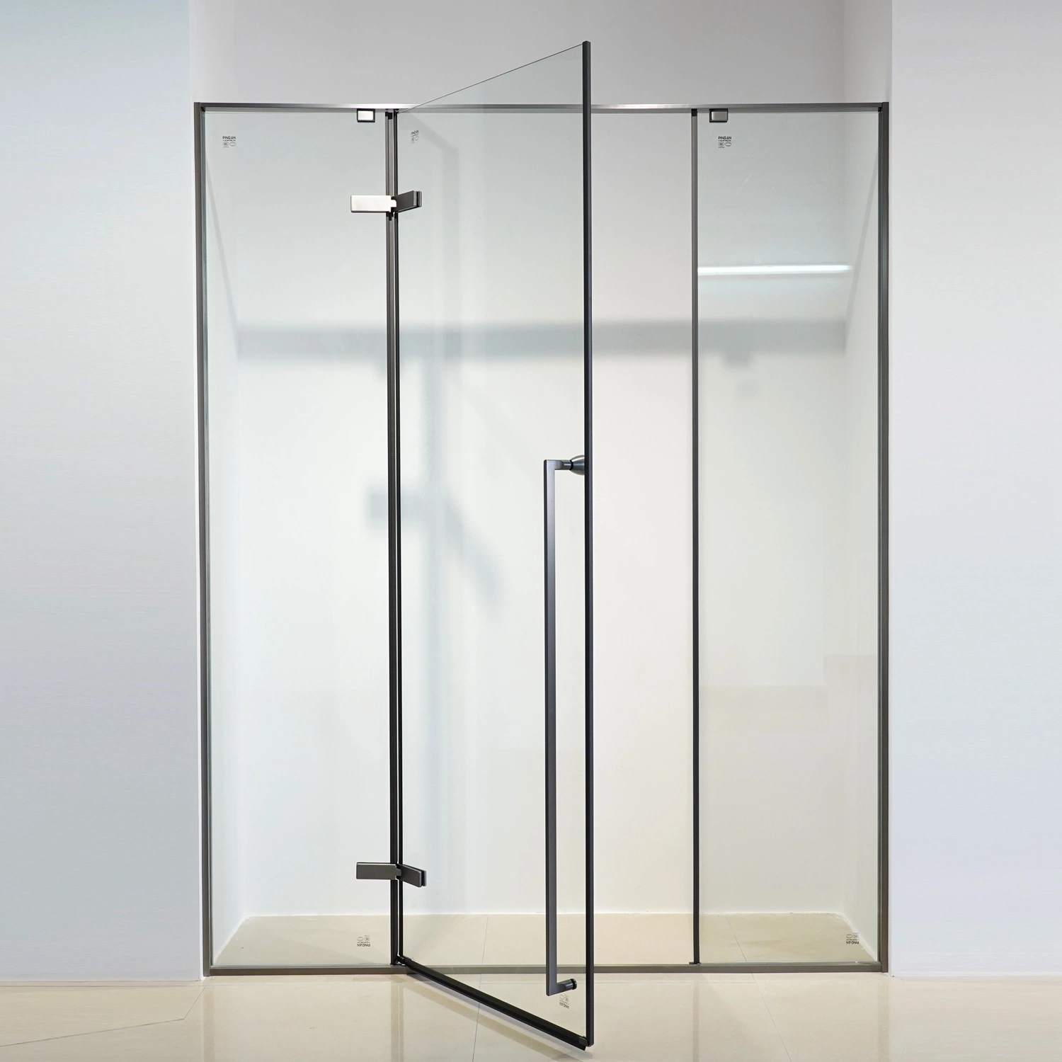 Fashion Style 8mm Gerahmte Scharnierte gehärtetes Glas Dusche Türengehäuse Zimmer
